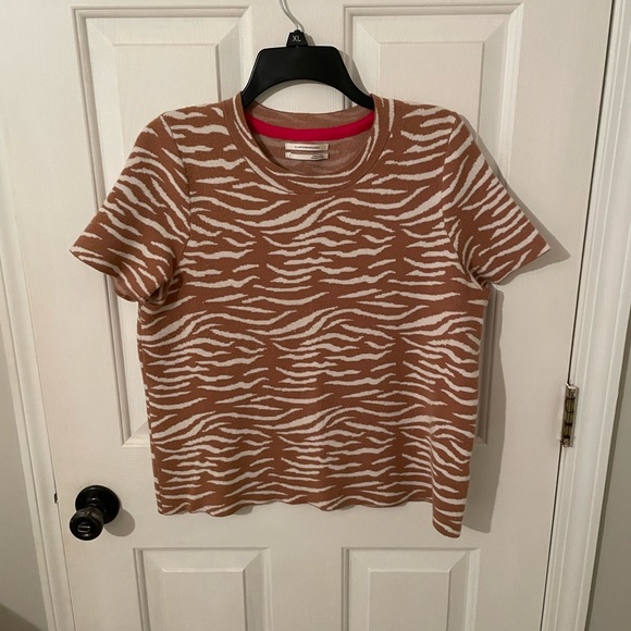 Anthropology Women’s Top Size LG GUC - Picture 15 of 15